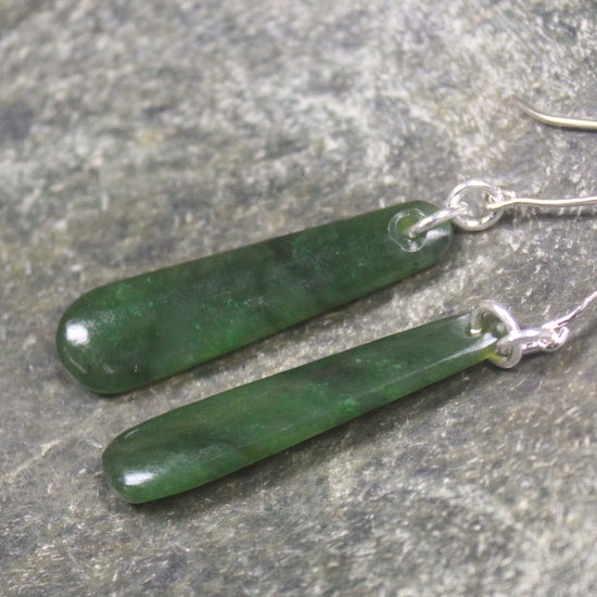 Roimata or Teardrop earrings carved from Kawakawa Pounamu - NZ Greenstone