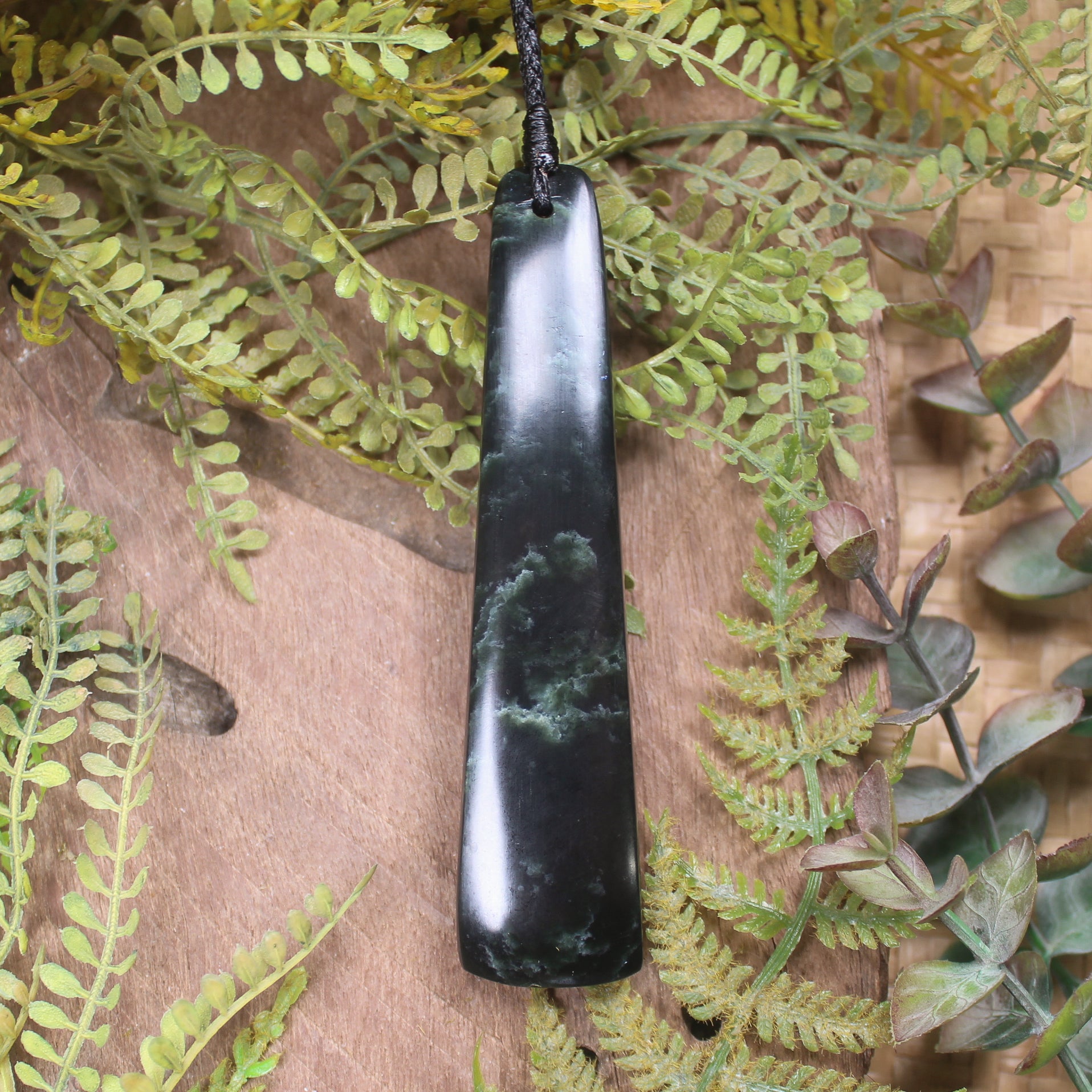 Kawakawa Pounamu Toki