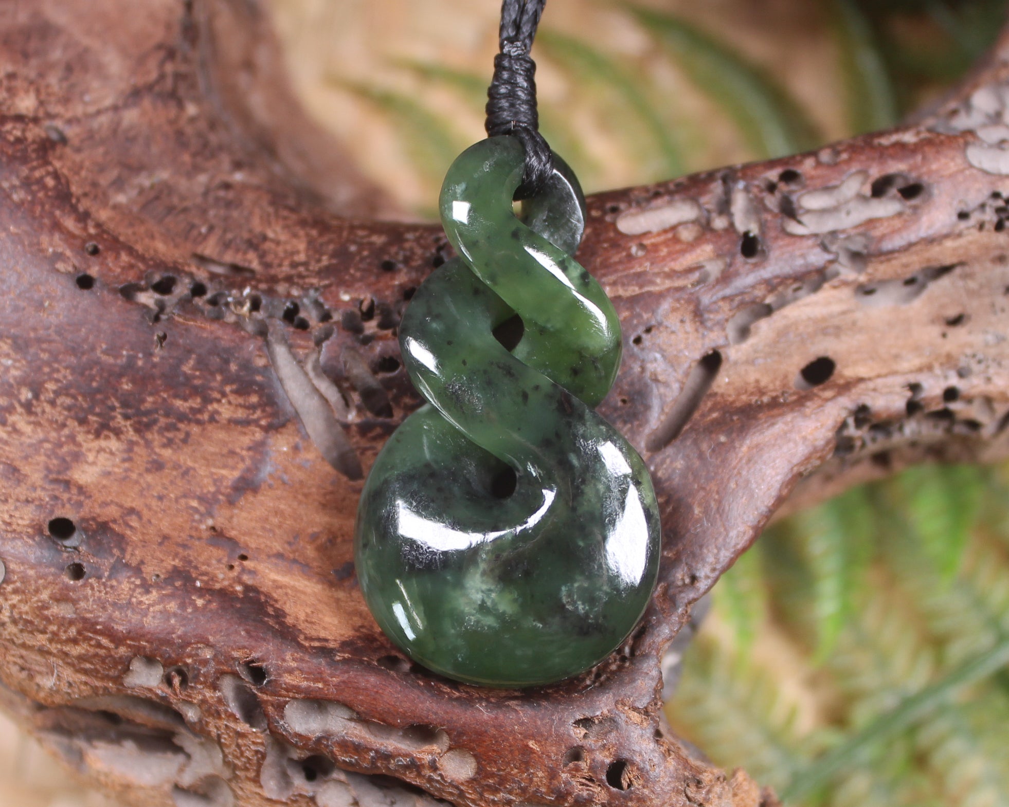 Twist carved from Rimu Pounamu - NZ Greenstone