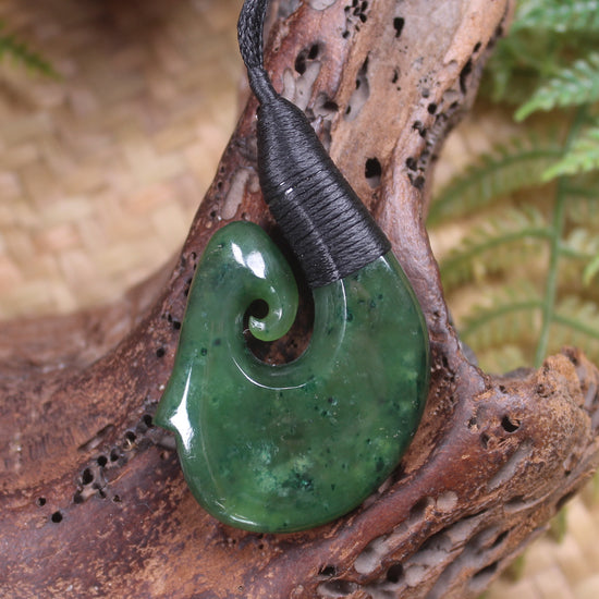 Hei Matau or Fish Hook carved from Kawakawa Pounamu - NZ Greenstone