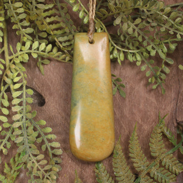 Raukaraka Pounamu Toki Pendant - NZ Greenstone