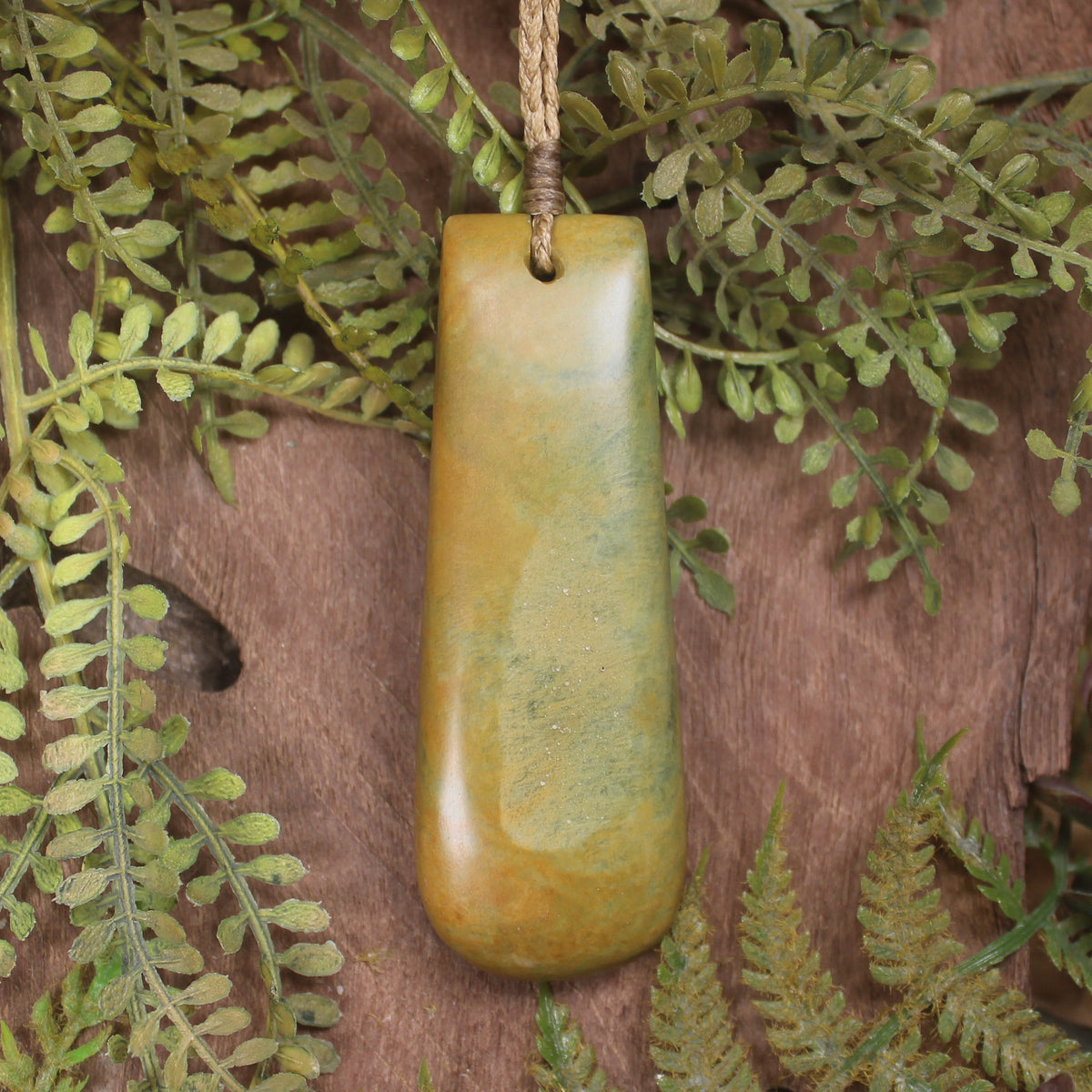 Raukaraka Pounamu Toki Pendant - NZ Greenstone
