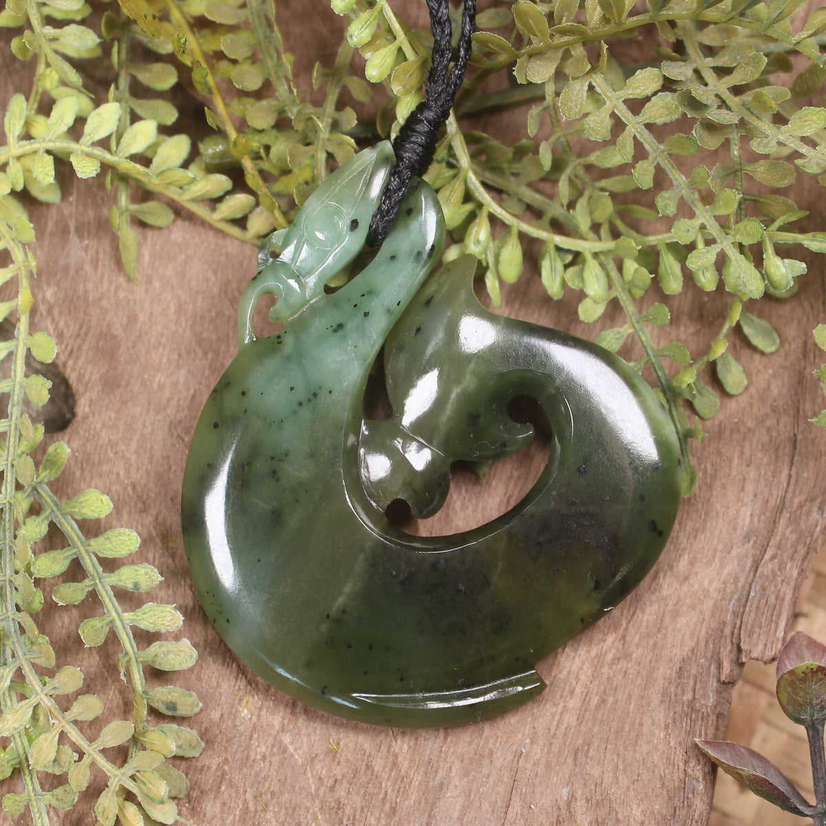 Manaia pendant carved from Rimu Pounamu - NZ Greenstone