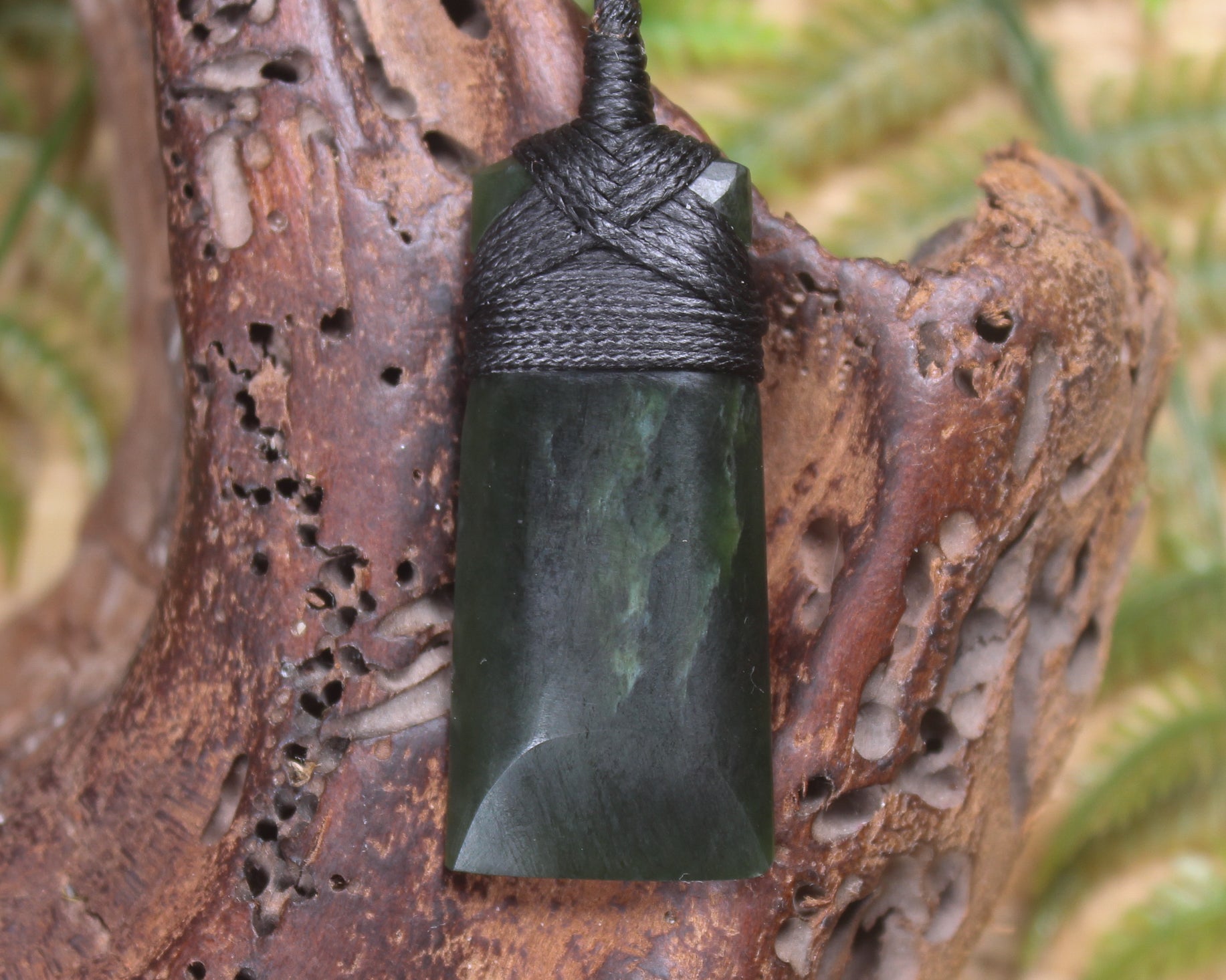 Kawakawa Pounamu Toki
