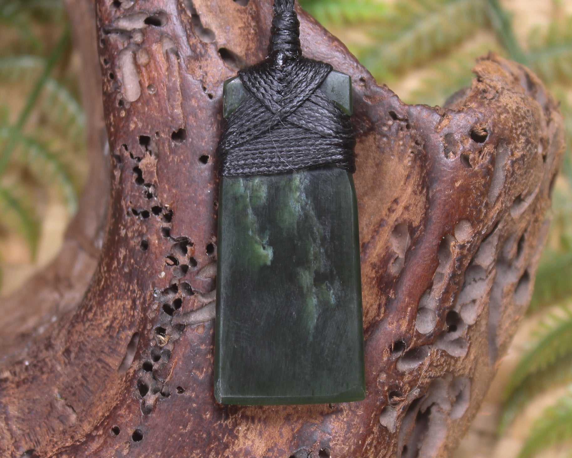 Kawakawa Pounamu Toki