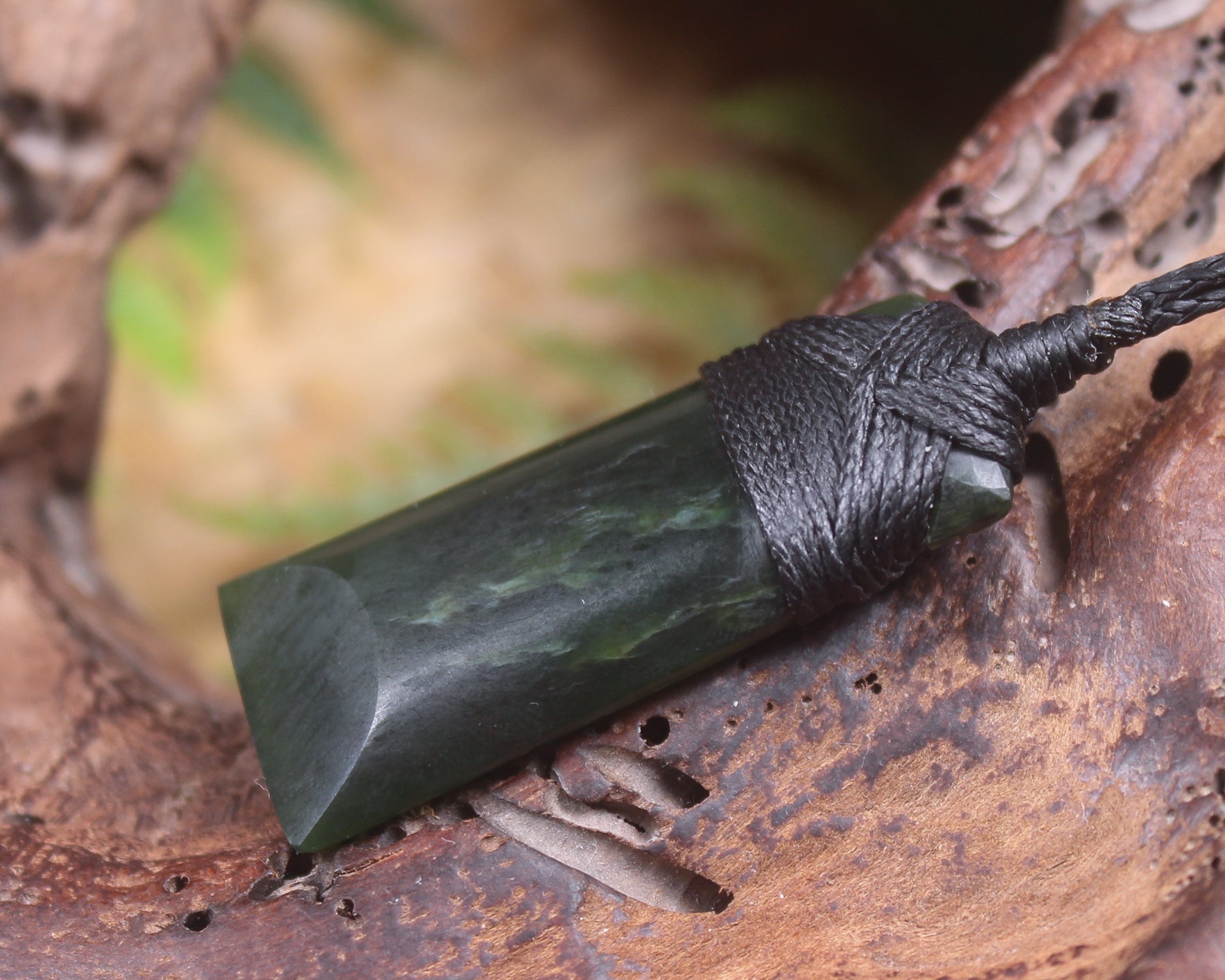 Kawakawa Pounamu Toki
