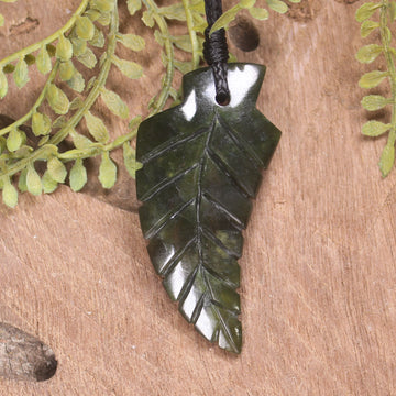 Rimu Pounamu Taniwha Tooth pendant - NZ Greenstone