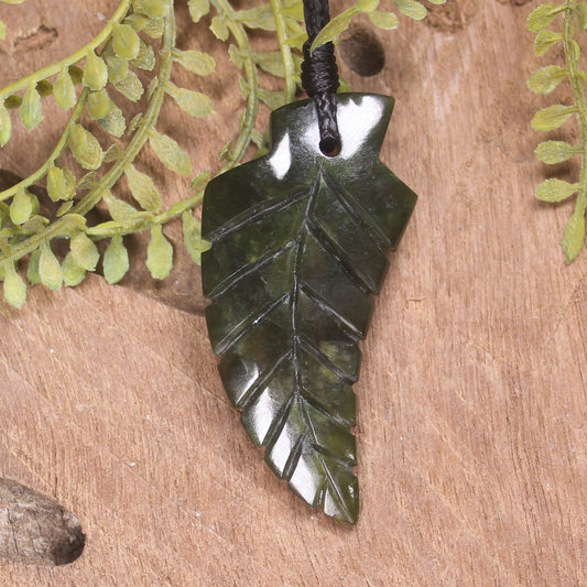 Rimu Pounamu Taniwha Tooth pendant - NZ Greenstone