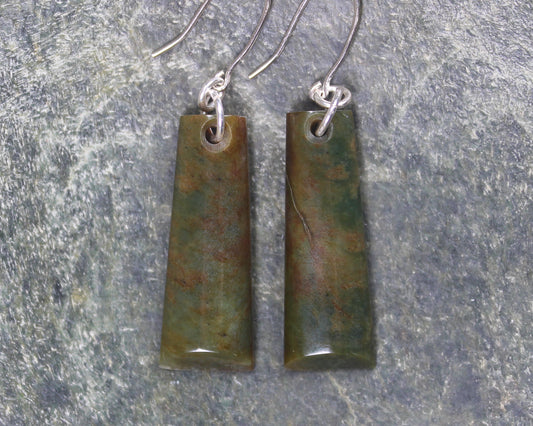 Toki Earrings carved from Totoweka Pounamu - NZ Greenstone