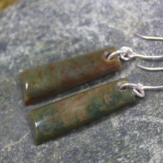 Toki Earrings carved from Totoweka Pounamu - NZ Greenstone
