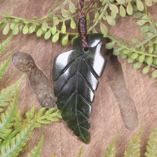 Rimu Pounamu Taniwha Tooth pendant - NZ Greenstone