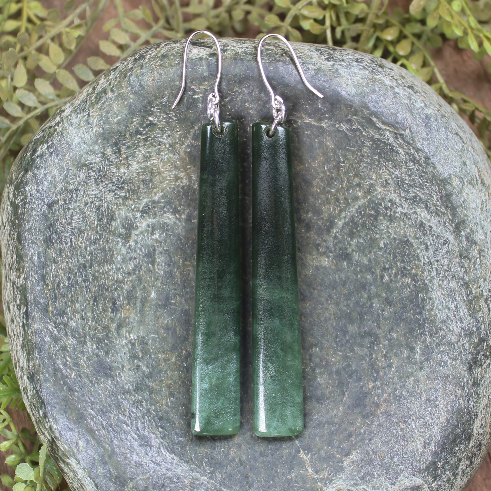 Roimata or Teardrop earrings carved from Kawakawa Pounamu - NZ Greenstone