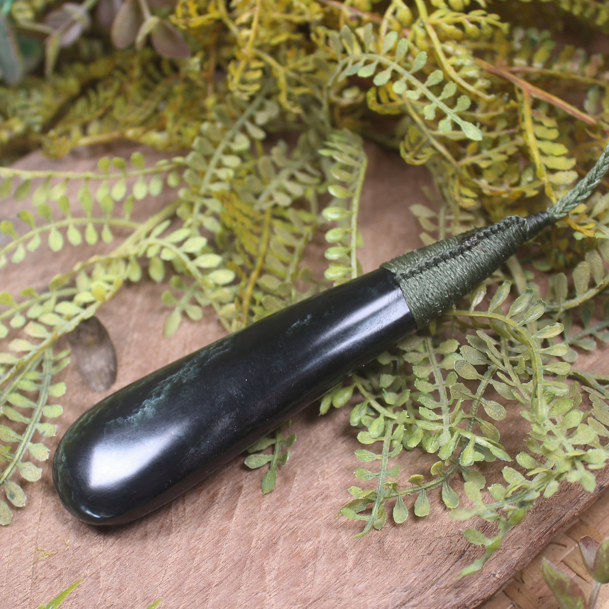 Kawakawa Pounamu Roimata Pendant - NZ Greenstone