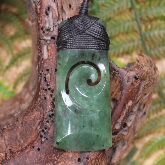 Toki or Adze with Koru carved from Hapopo Pounamu - NZ Greenstone