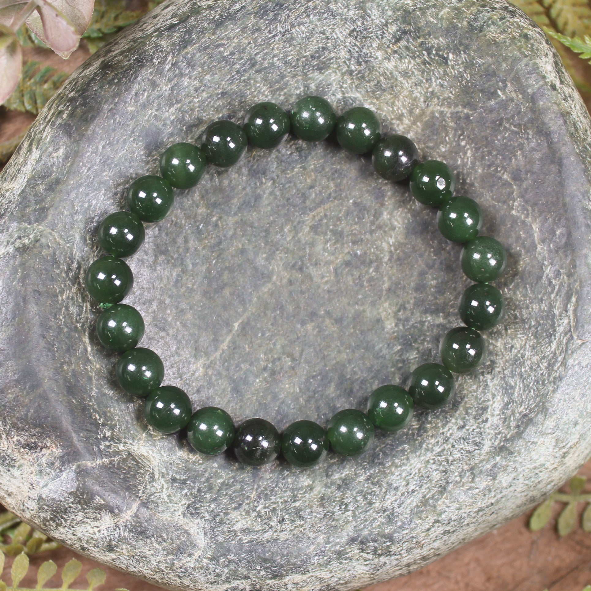 Kawakawa Pounamu beaded bracelet