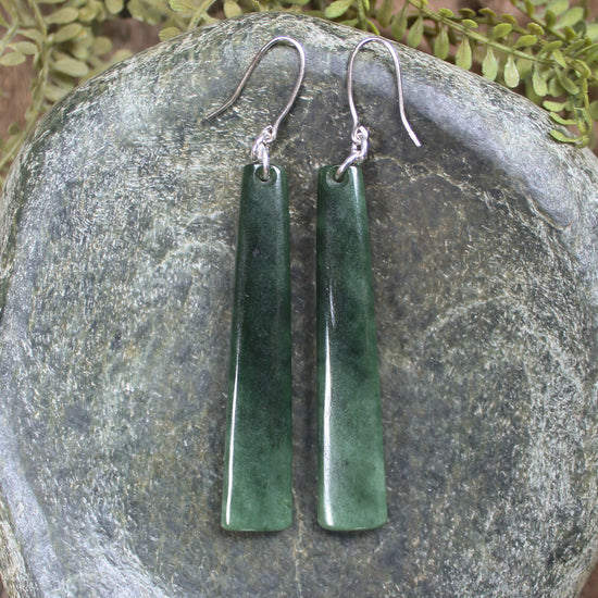 Roimata or Teardrop earrings carved from Kawakawa Pounamu - NZ Greenstone