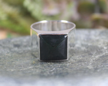 Sterling Silver Kawakawa Pounamu Ring - NZ Greenstone