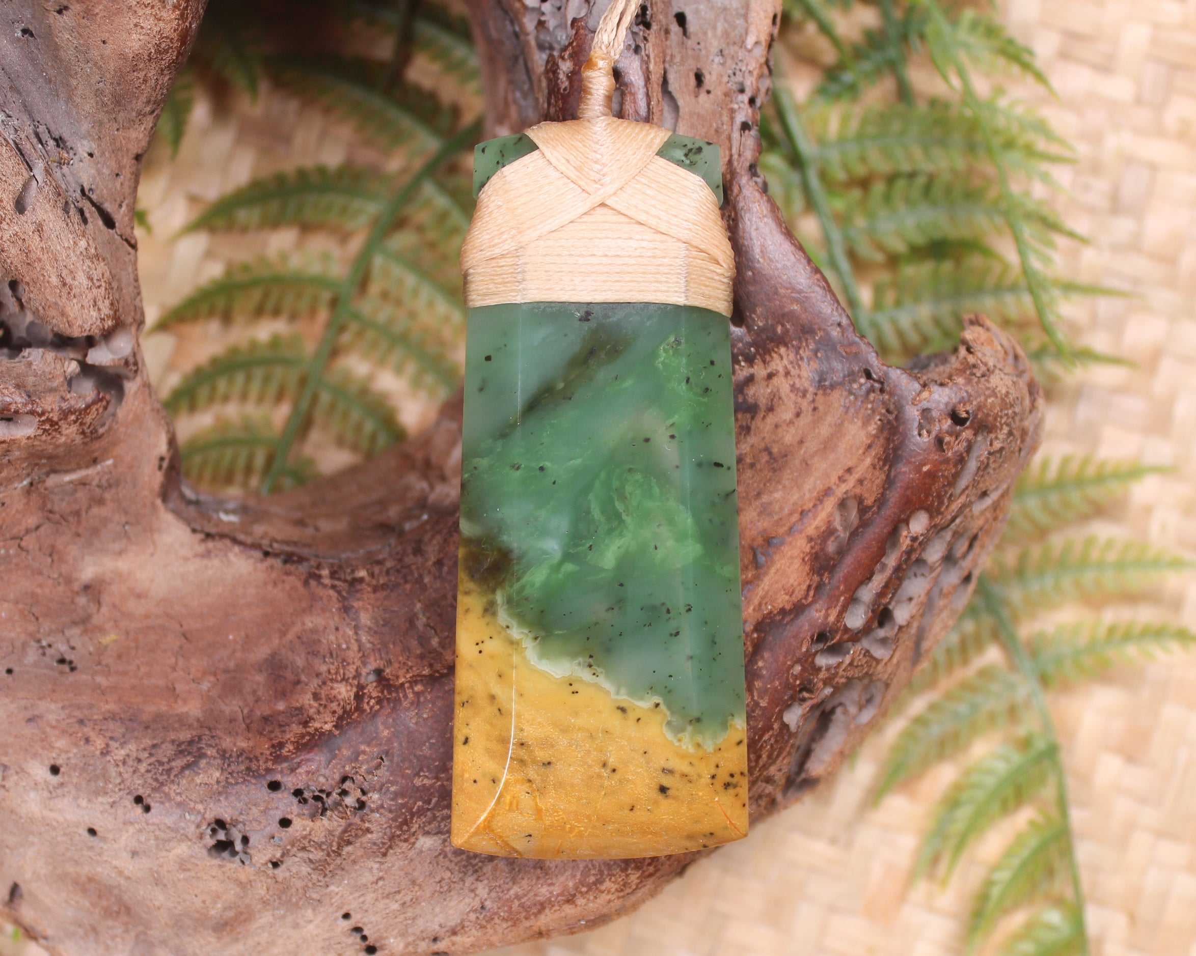 Toki or Adze Pendant carved from Flower Jade Pounamu - NZ Greenstone
