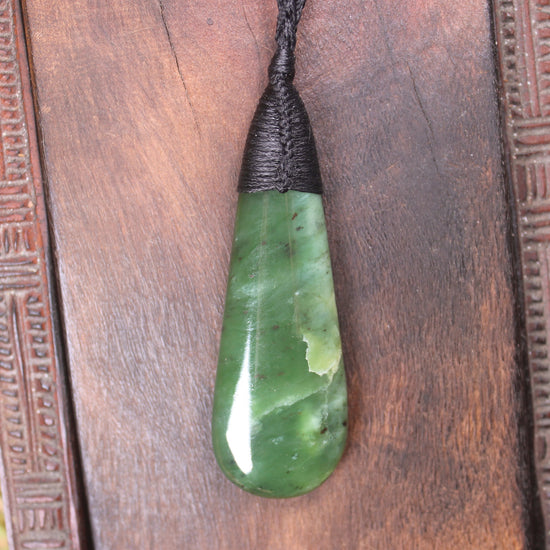Roimata Teardrop carved from Hapopo Pounamu - NZ Greenstone
