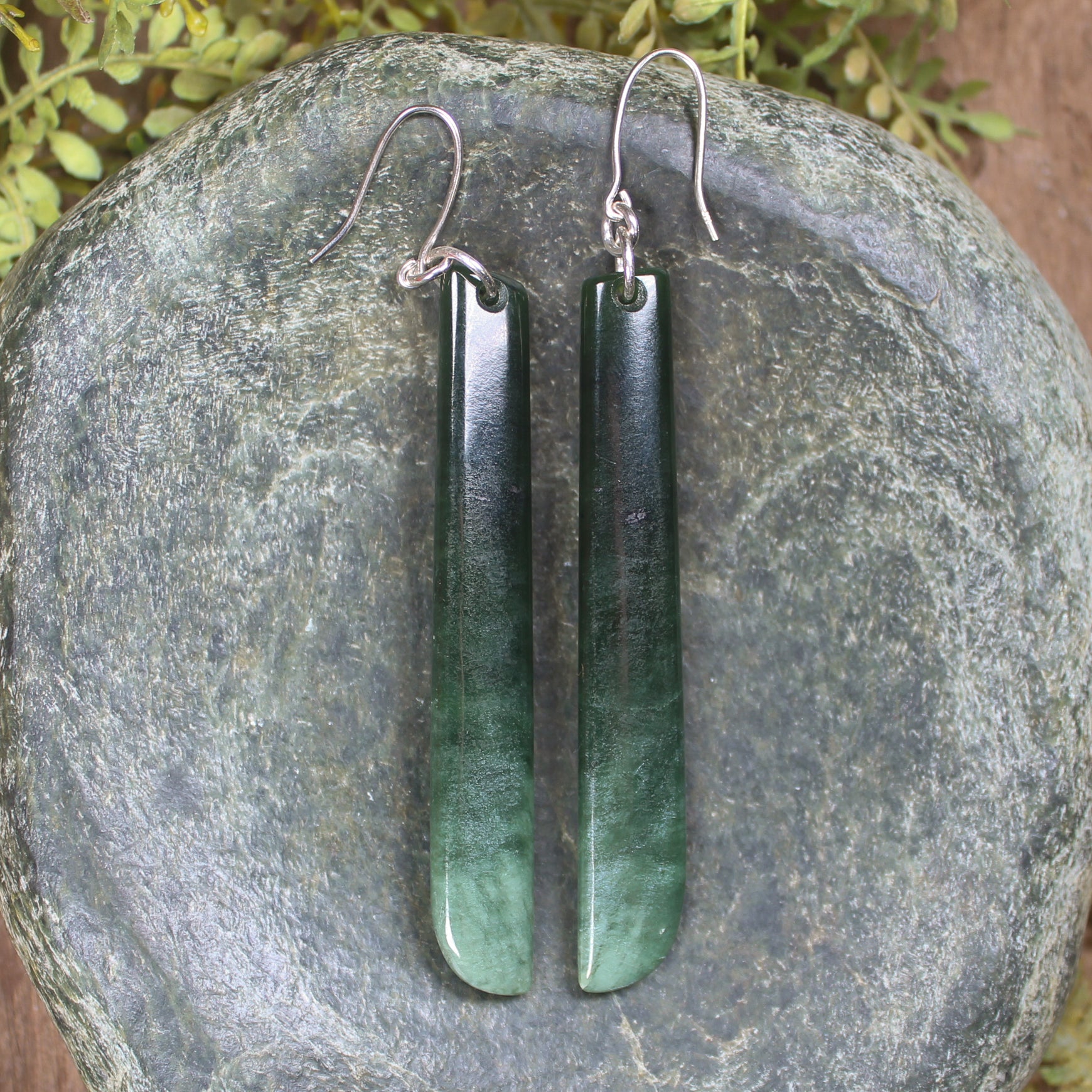 Roimata or Teardrop earrings carved from Kawakawa Pounamu - NZ Greenstone