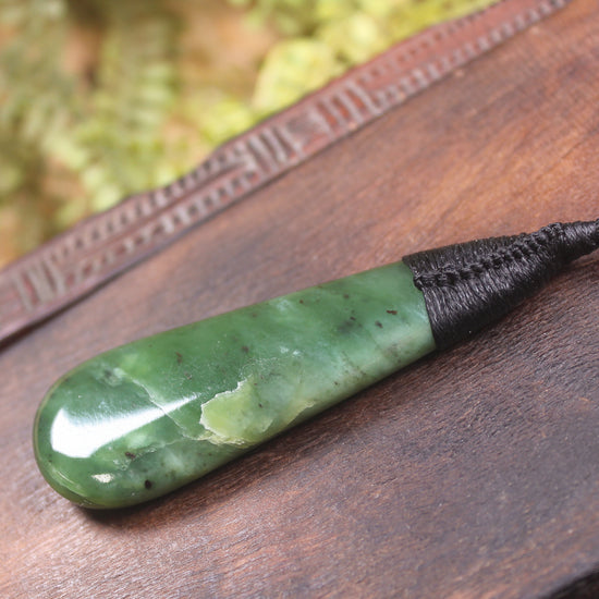 Roimata Teardrop carved from Hapopo Pounamu - NZ Greenstone