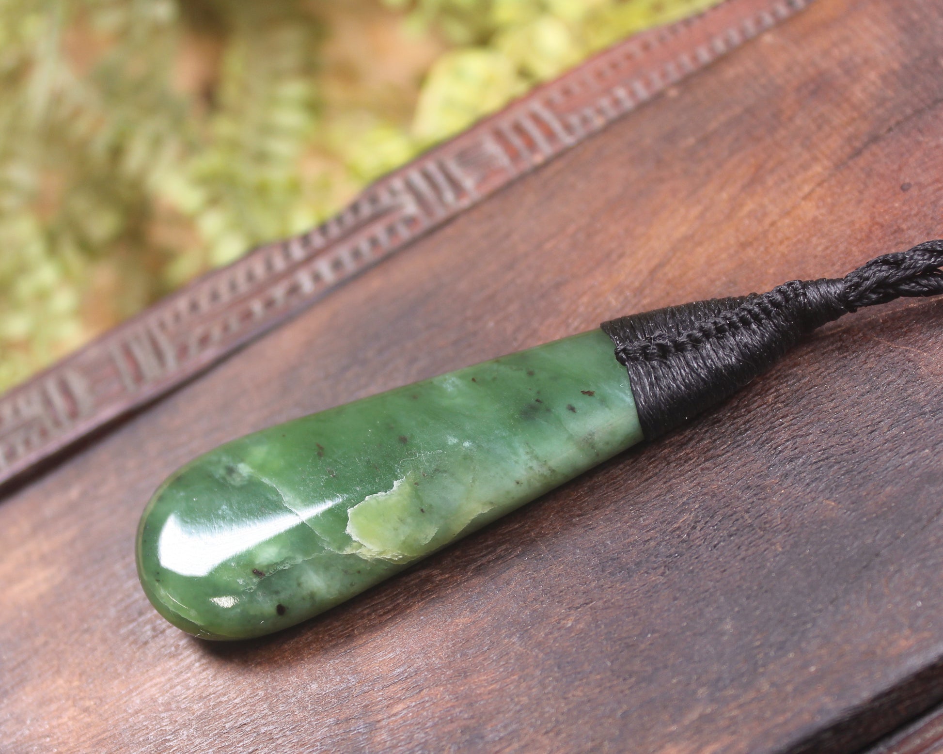 Roimata Teardrop carved from Hapopo Pounamu - NZ Greenstone