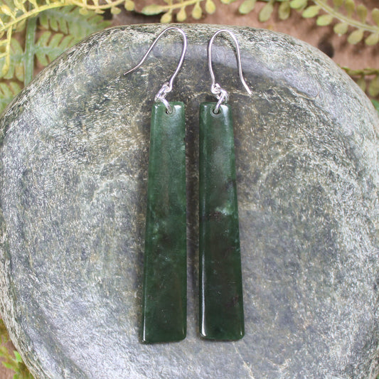 Roimata or Teardrop earrings carved from Kawakawa Pounamu - NZ Greenstone
