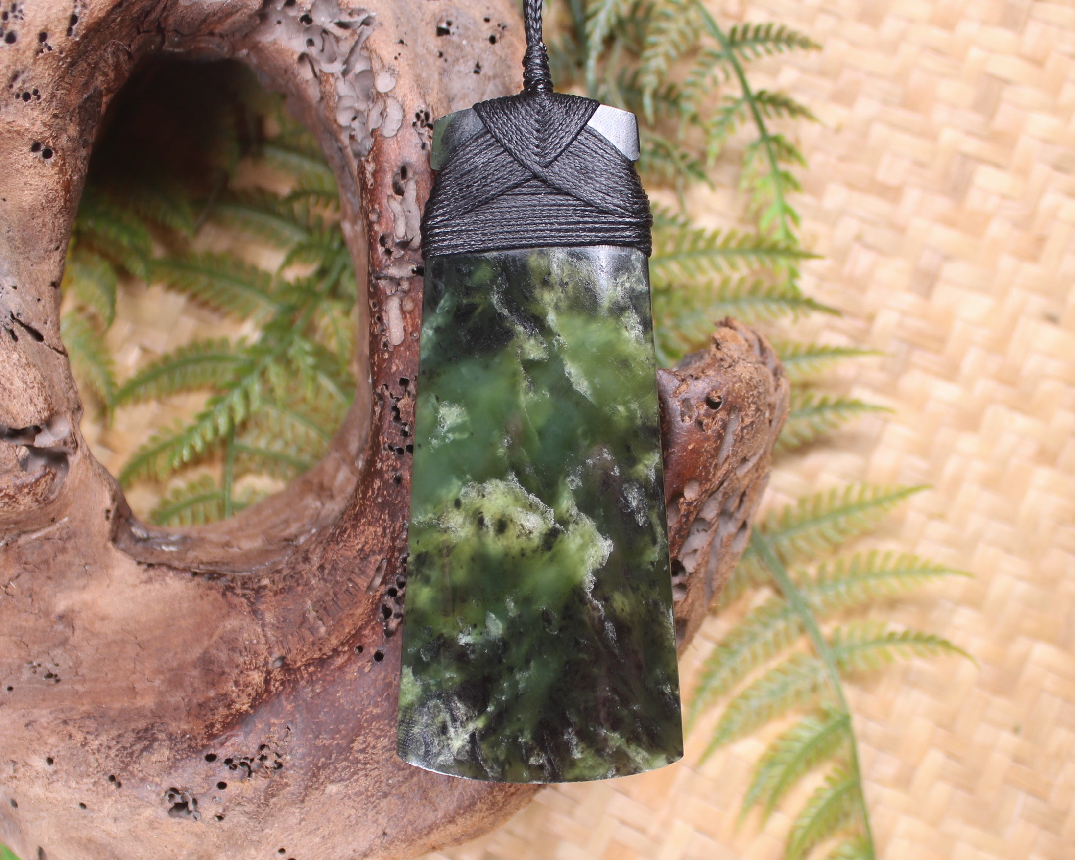 Rimu Pounamu Toki