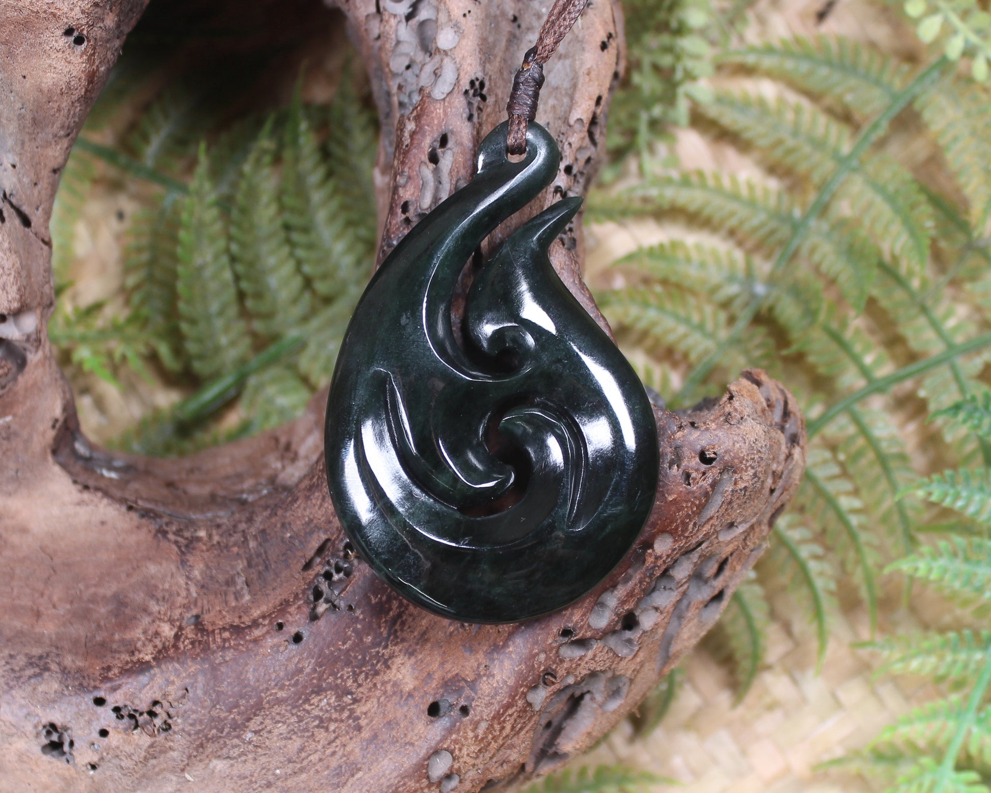 Hei Matau or Fish Hook carved from Kawakawa Pounamu - NZ Greenstone