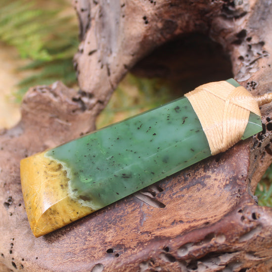 Toki or Adze Pendant carved from Flower Jade Pounamu - NZ Greenstone