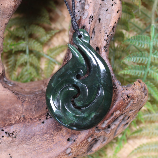 Hei Matau or Fish Hook carved from Kawakawa Pounamu - NZ Greenstone