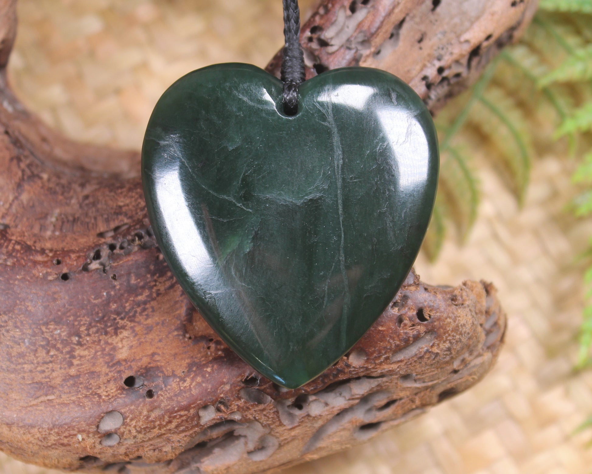 Heart carved from Kawakawa Pounamu - NZ Greenstone