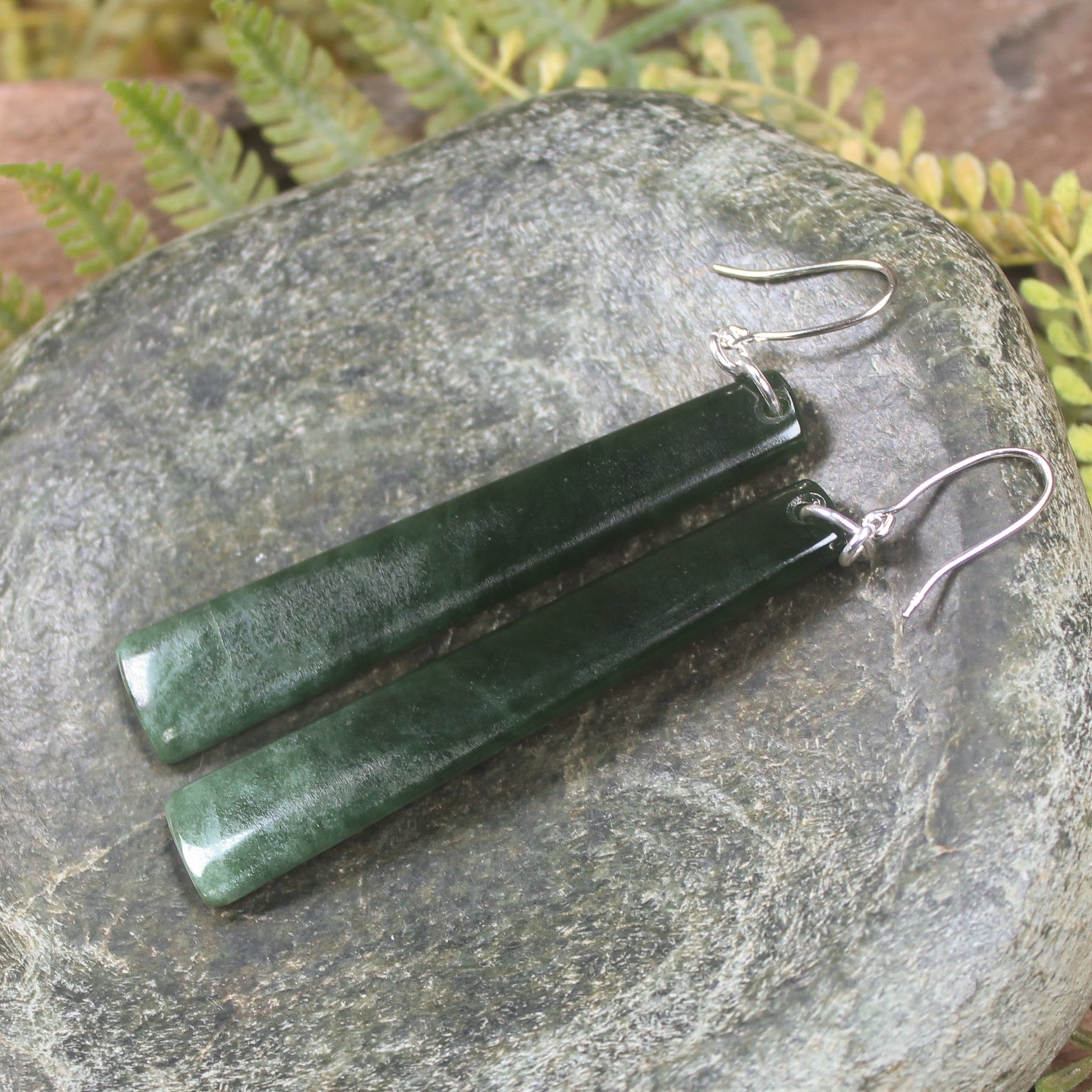 Roimata or Teardrop earrings carved from Kawakawa Pounamu - NZ Greenstone