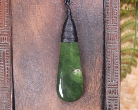 Kawakawa Pounamu Roimata Pendant - NZ Greenstone
