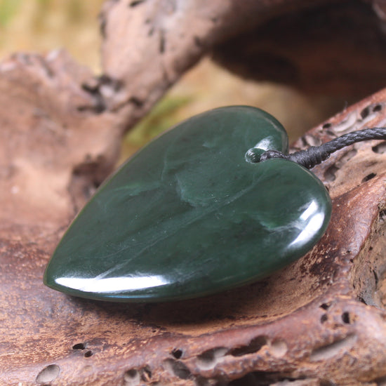 Heart carved from Kawakawa Pounamu - NZ Greenstone