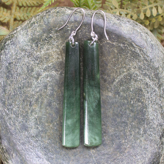Roimata or Teardrop earrings carved from Kawakawa Pounamu - NZ Greenstone