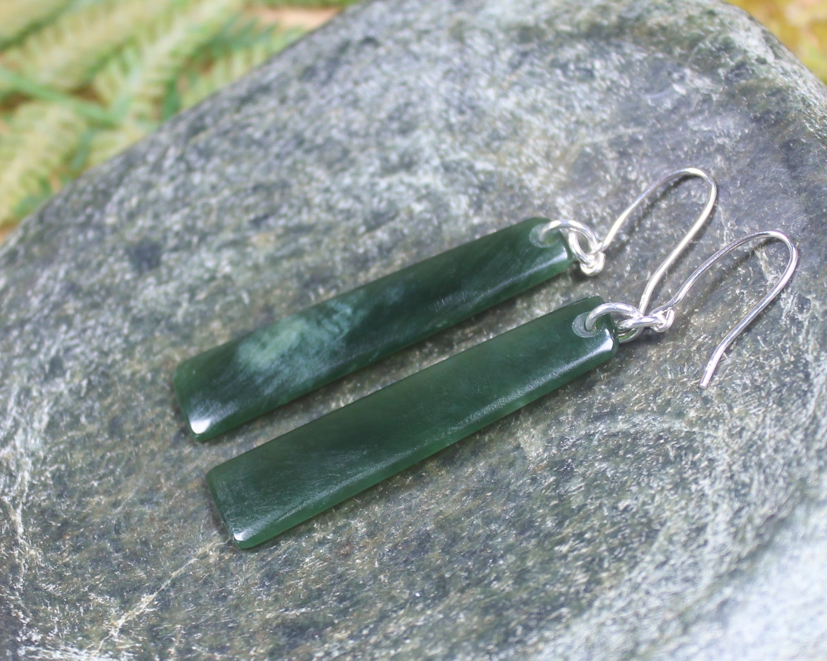 Roimata or Teardrop earrings carved from Kawakawa Pounamu - NZ Greenstone