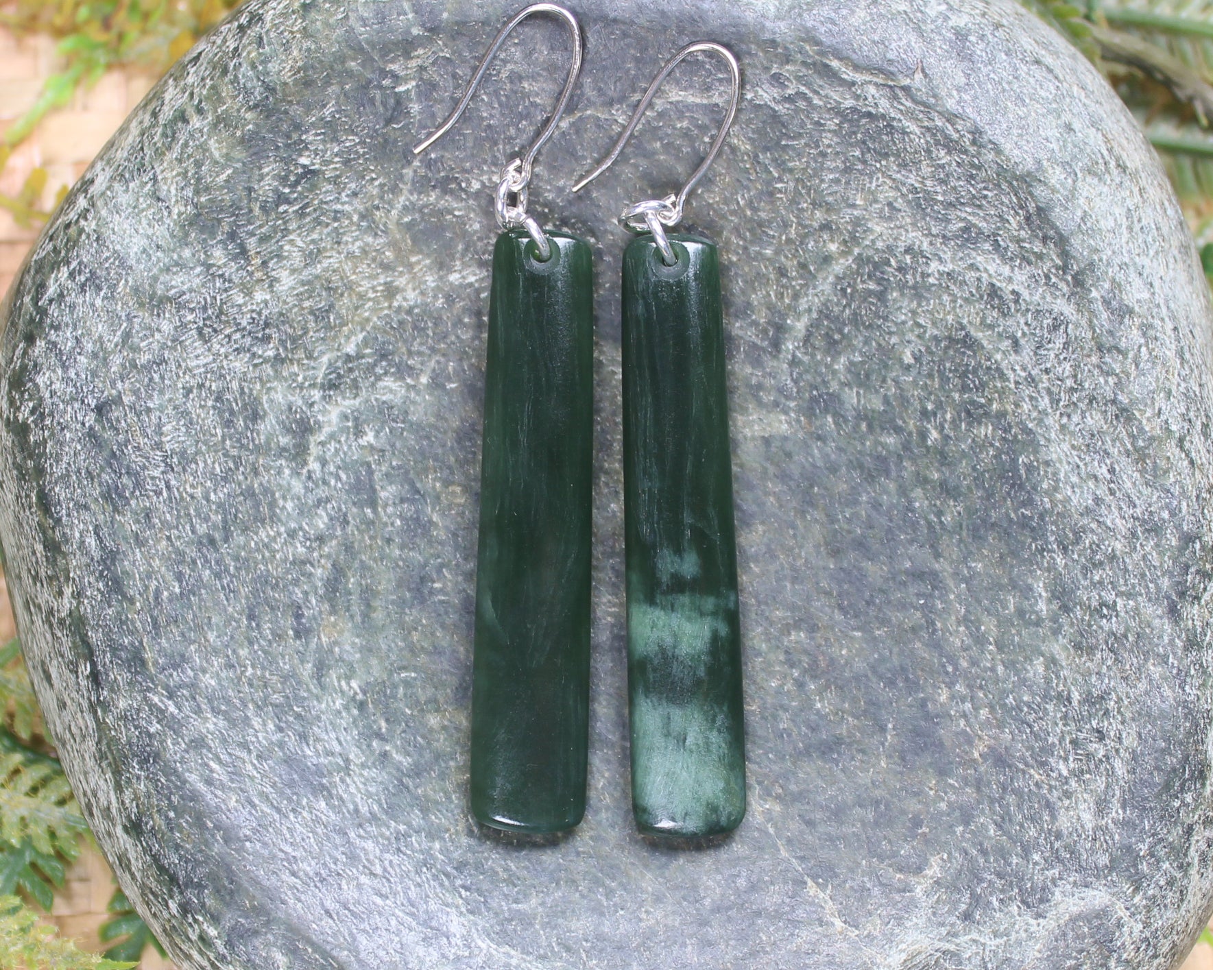 Roimata or Teardrop earrings carved from Kawakawa Pounamu - NZ Greenstone