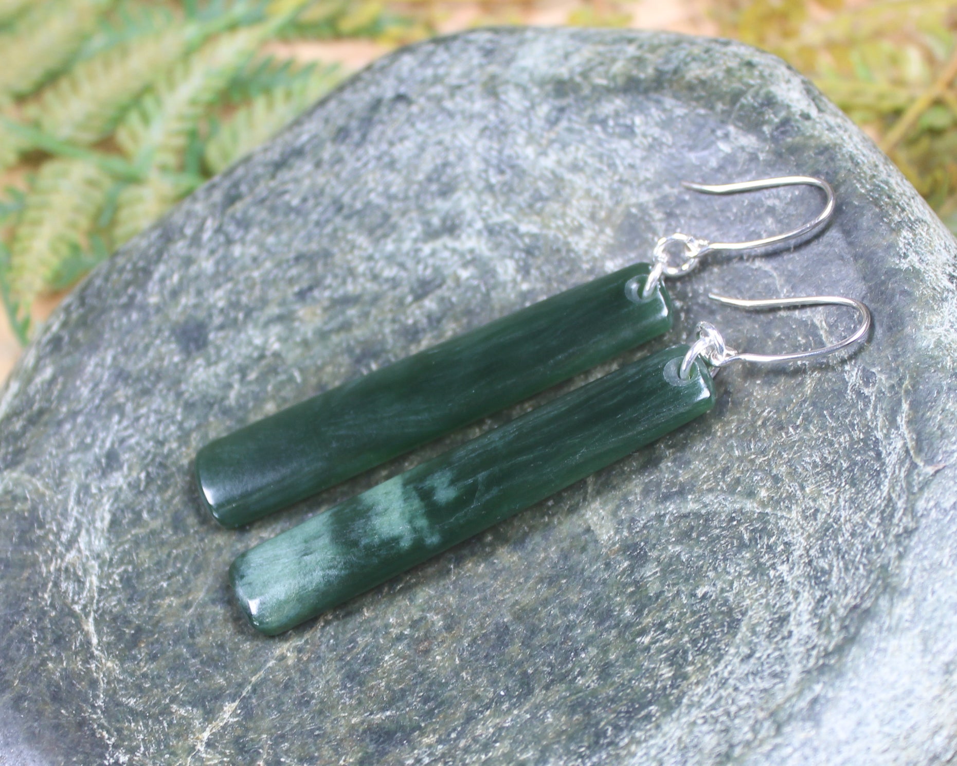 Roimata or Teardrop earrings carved from Kawakawa Pounamu - NZ Greenstone