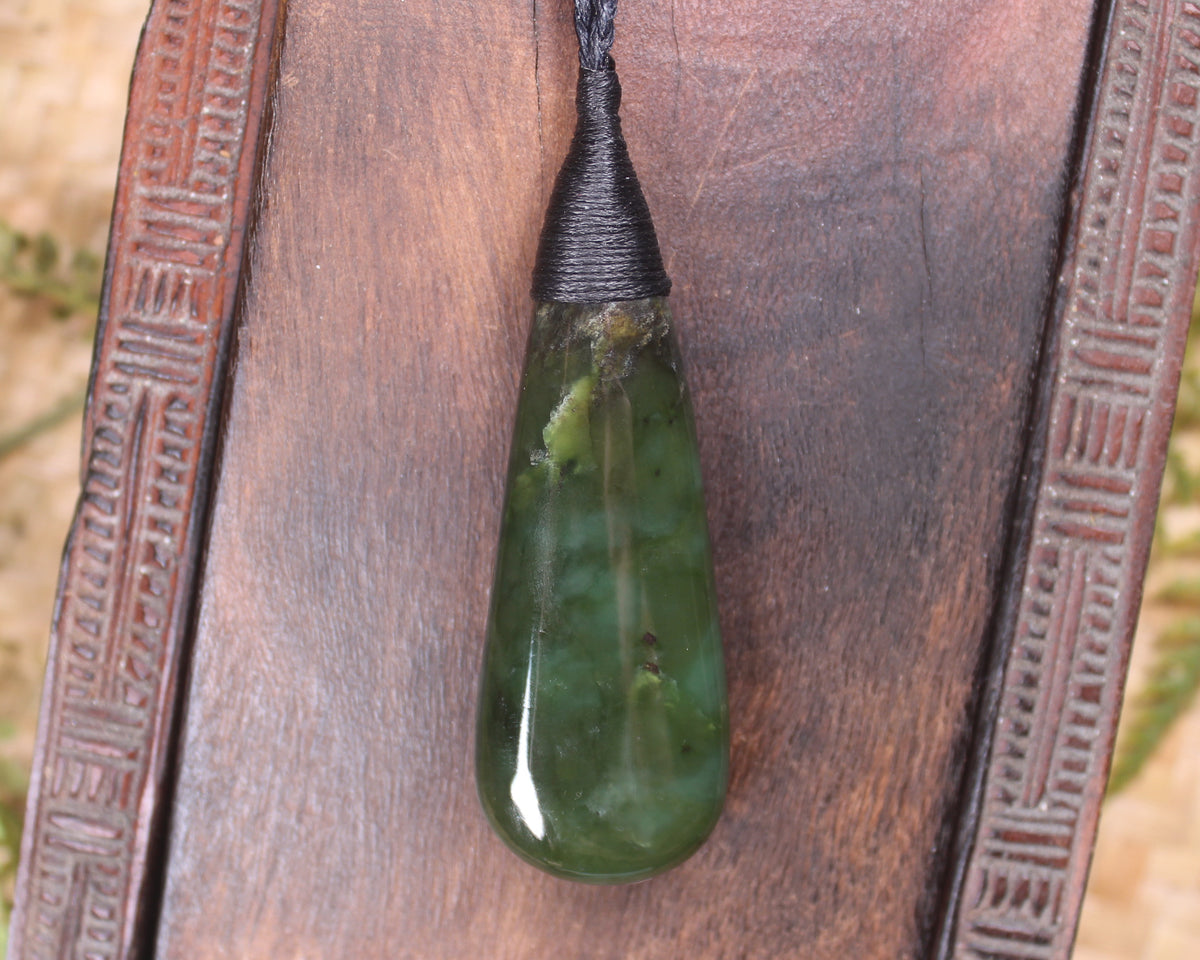 Rimu Pounamu Roimata Pendant - NZ Greenstone