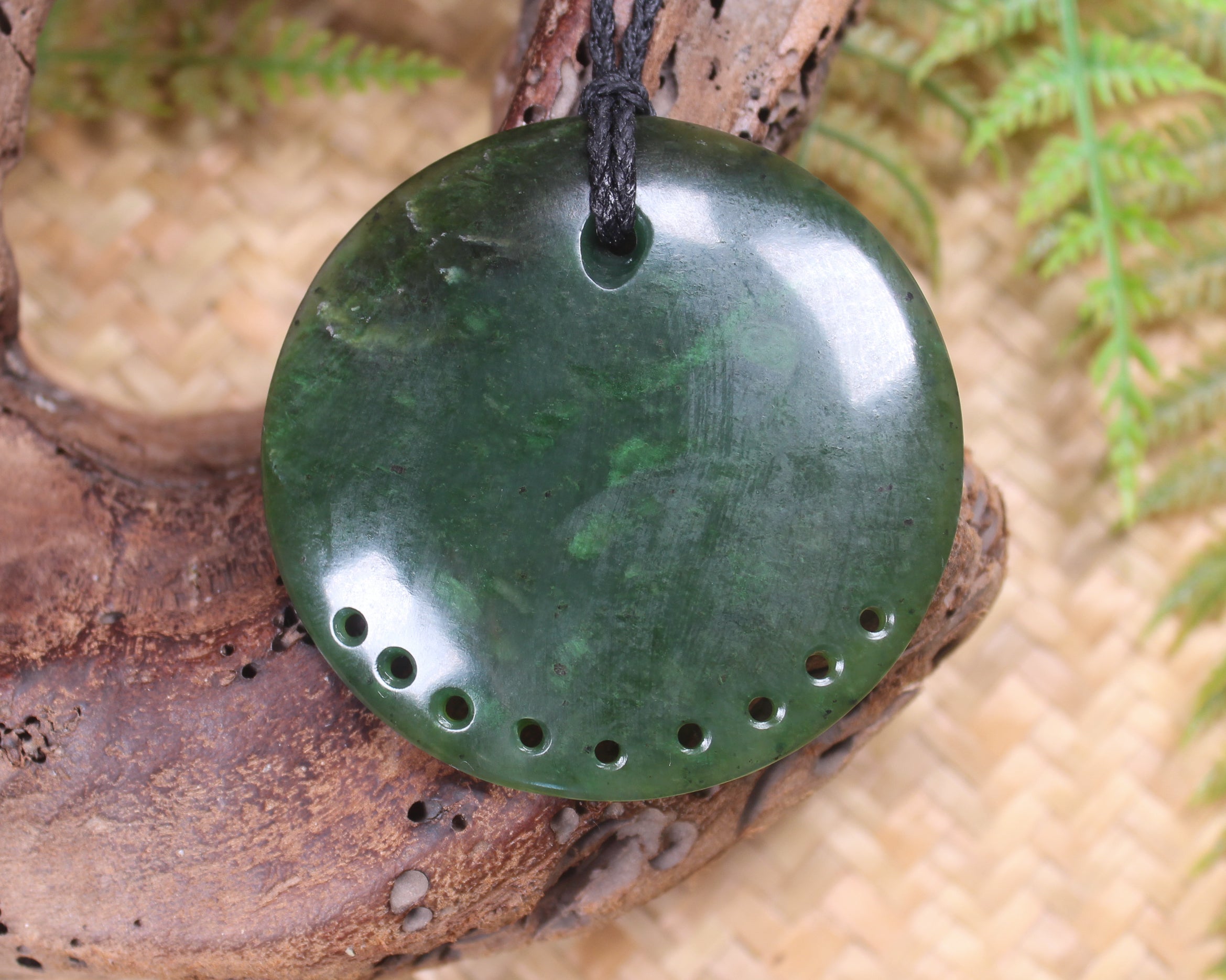 Porowhita or Pi Stone carved from Kawakawa Pounamu - NZ Greenstone