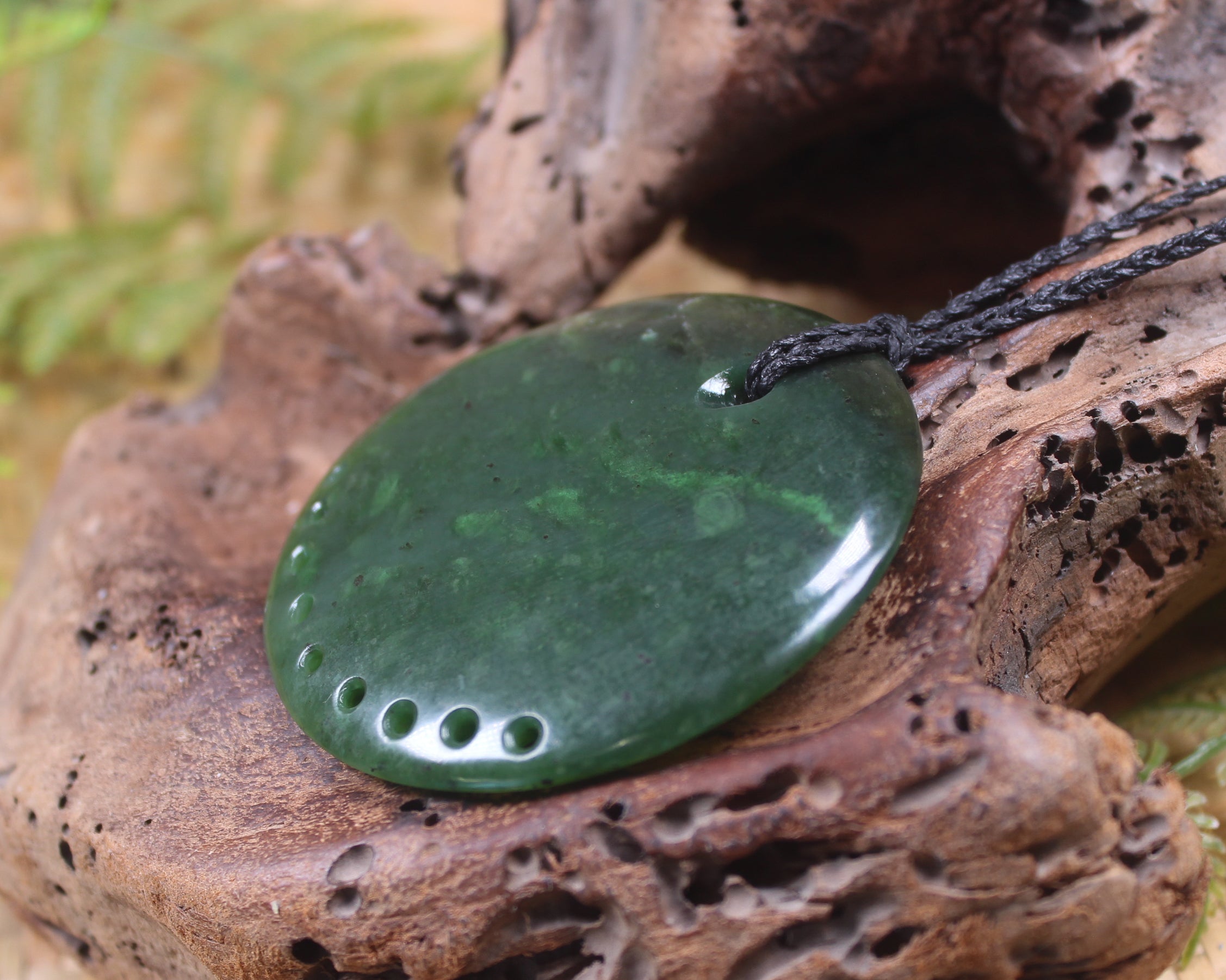 Porowhita or Pi Stone carved from Kawakawa Pounamu - NZ Greenstone