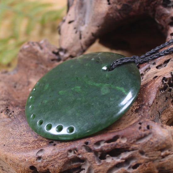 Porowhita or Pi Stone carved from Kawakawa Pounamu - NZ Greenstone