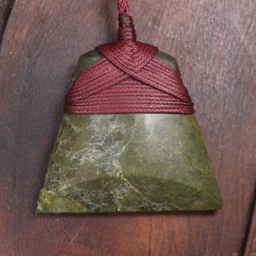 NZ Pakohe Argillite Toki Pendant