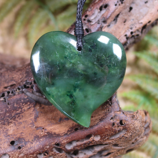 Heart carved from Kawakawa Pounamu - NZ Greenstone