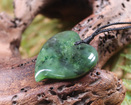 Heart carved from Kawakawa Pounamu - NZ Greenstone