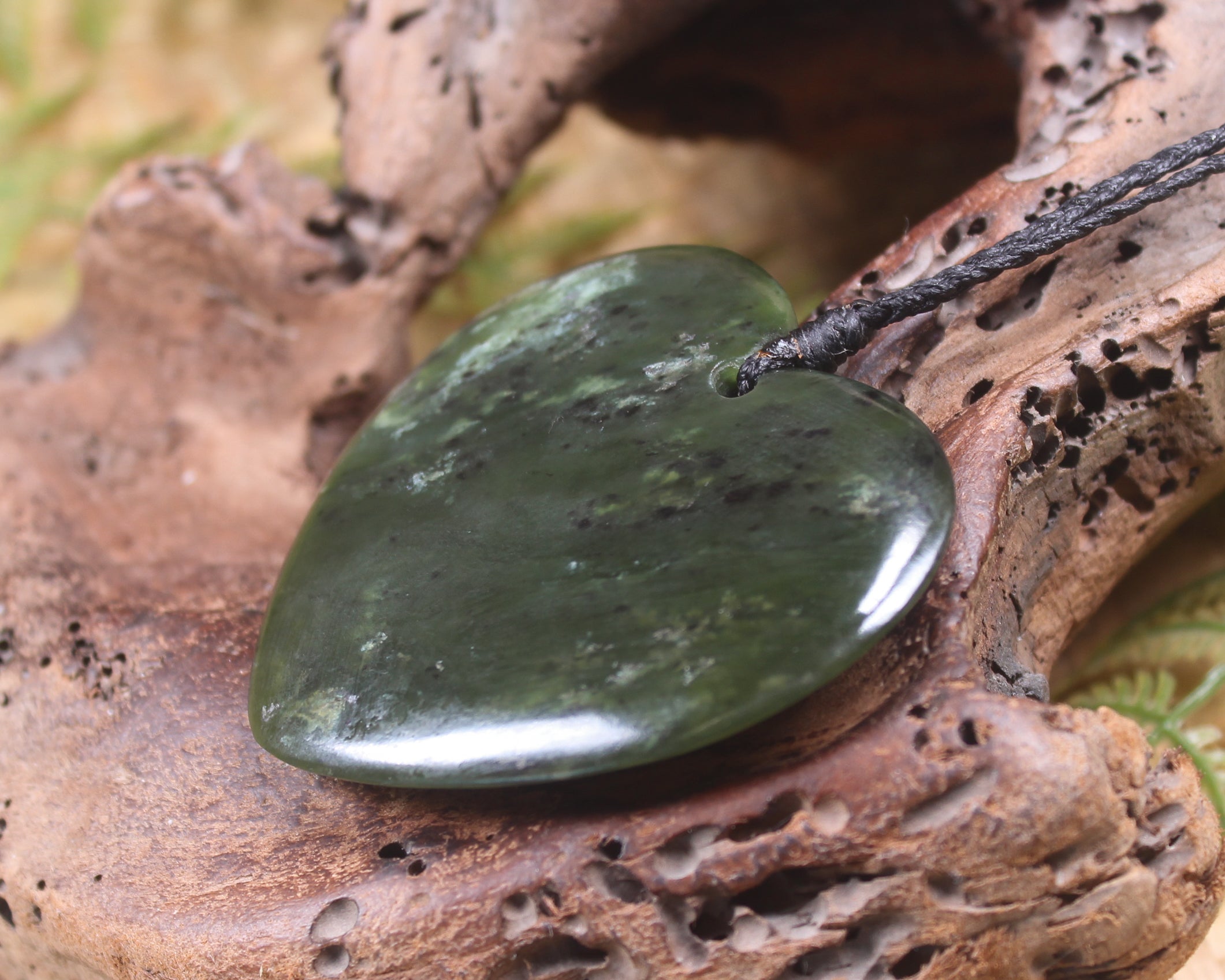 Heart carved from Rimu Pounamu - NZ Greenstone