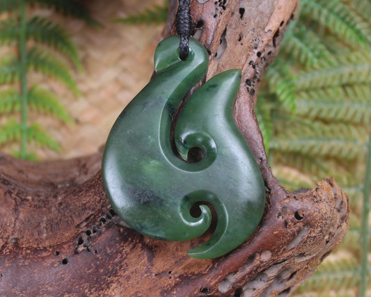 Hei Matau or Fish Hook carved from Kawakawa Pounamu - NZ Greenstone