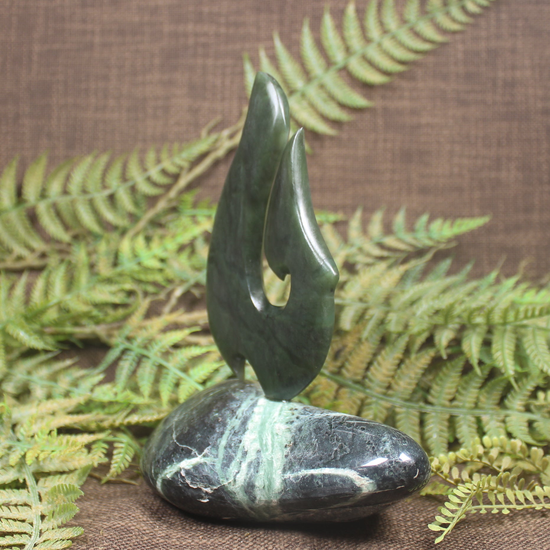 Pounamu matau sculpture - NZ Greenstone