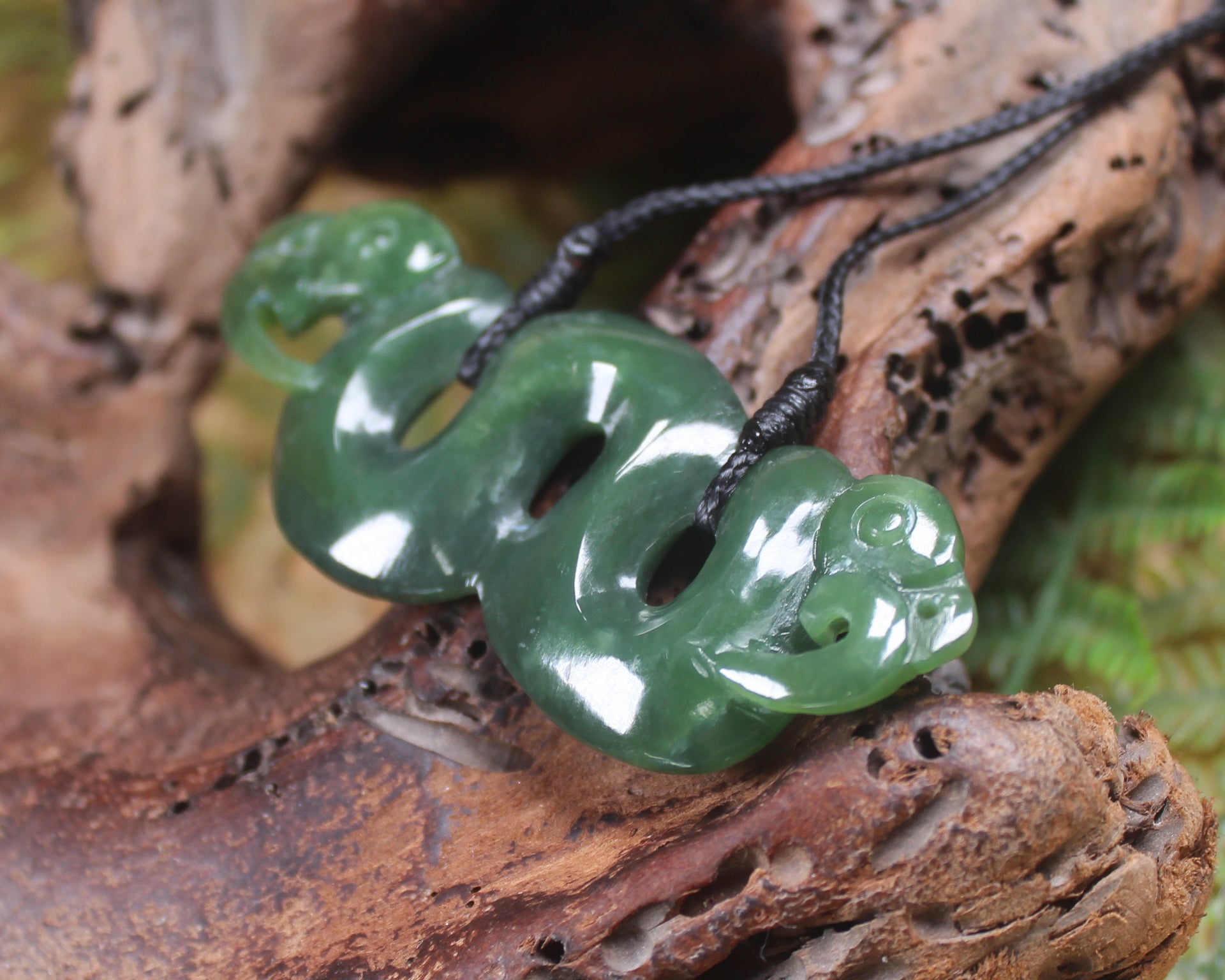 Pekapeka Pendant carved from Kawakawa Pounamu - NZ Greenstone